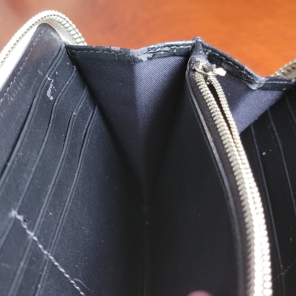 Coach F57590 White Pebbled & Snakeskin Embossed Leather Accordion Zip Wallet - Picture 12 of 13